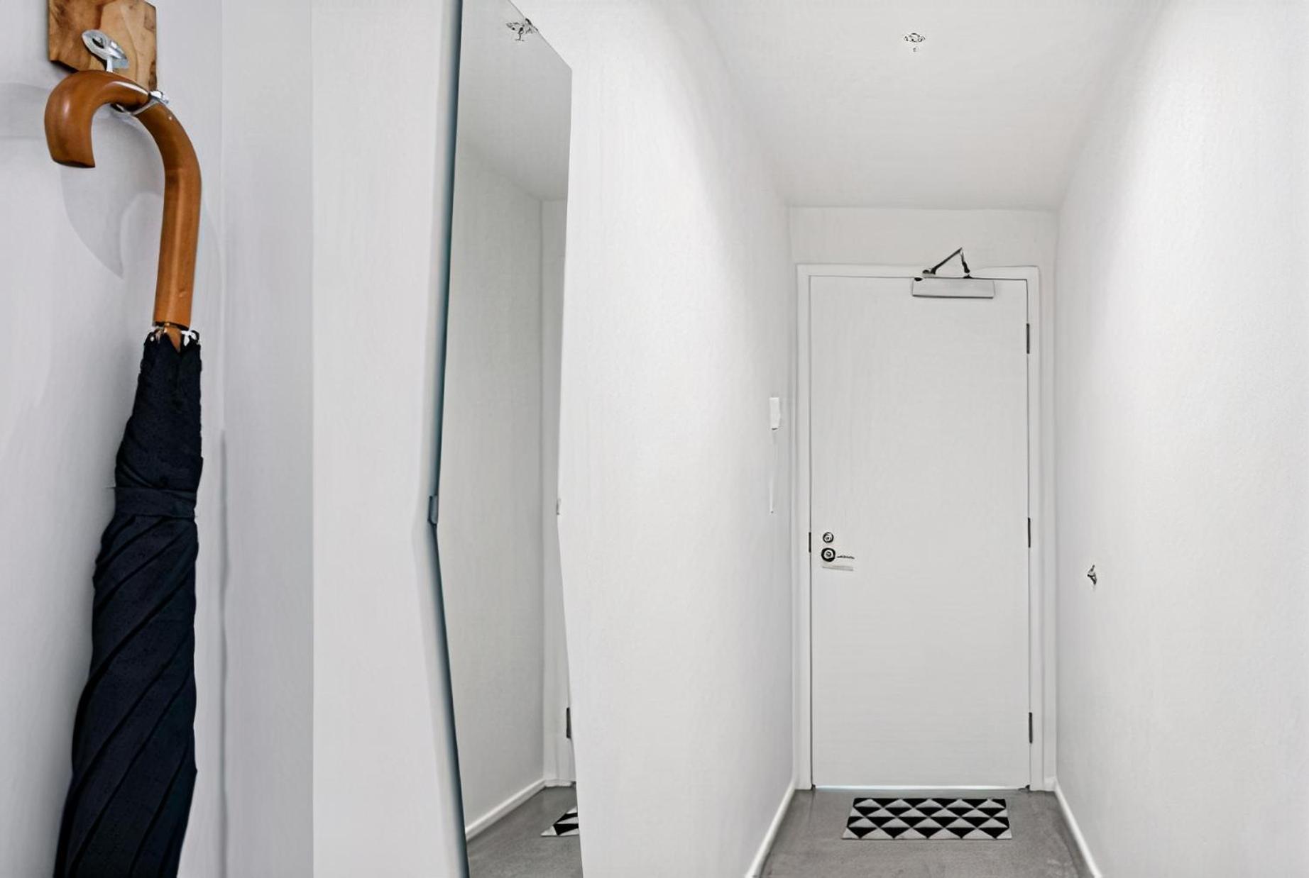 Modern, Bright & Central 1-Bed Downtown Apt Close To Rogers Arena Ванкувер Экстерьер фото